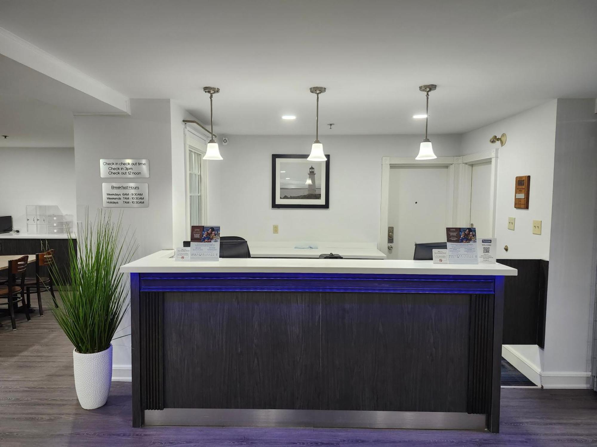 Travelodge Suites By Wyndham Saint John Exterior photo