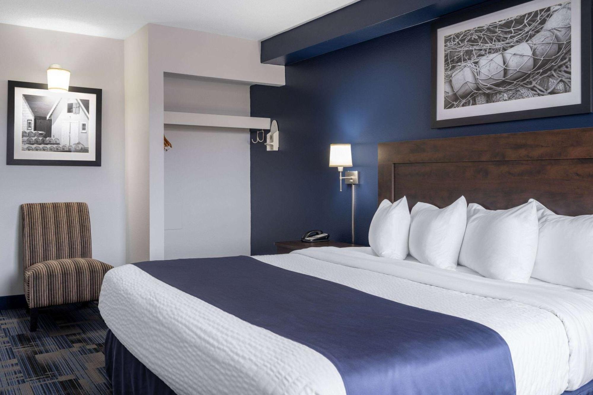 Travelodge Suites By Wyndham Saint John Exterior photo