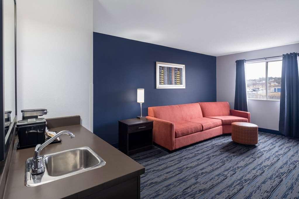 Travelodge Suites By Wyndham Saint John Room photo
