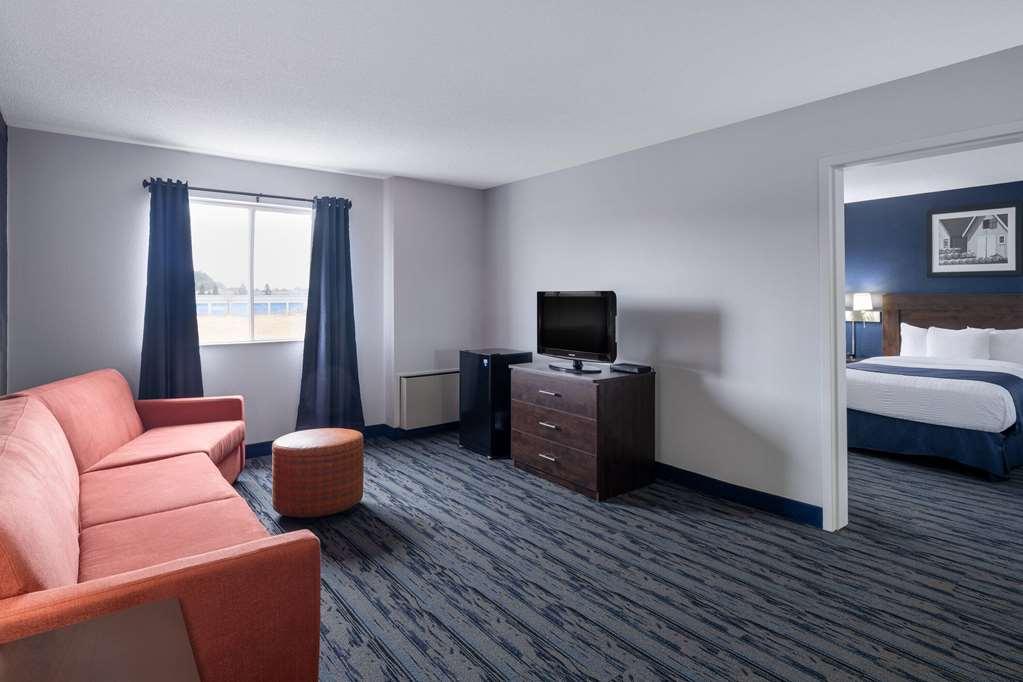 Travelodge Suites By Wyndham Saint John Room photo